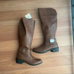 New! Vintage St. John's Bay Womens Dexmore Riding Boots Block Heel; Leather Boot